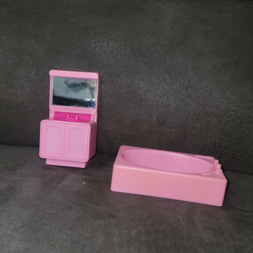 Arco Vintage Pink & Hot Pink Plastic Bathroom Vanity Dollhouse Furniture Lot